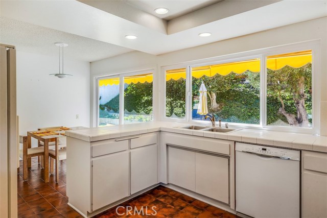 27105 Diamondhead Lane, Rancho Palos Verdes, California 90275, 4 Bedrooms Bedrooms, ,2 BathroomsBathrooms,Residential,Sold,Diamondhead,PV18271354