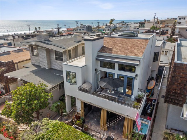 221 31st Street, Hermosa Beach, California 90254, 3 Bedrooms Bedrooms, ,2 BathroomsBathrooms,Residential,Sold,31st,SB21108924