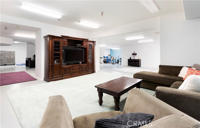 1407 Irena Avenue, Redondo Beach, California 90277, 5 Bedrooms Bedrooms, ,6 BathroomsBathrooms,Residential,Sold,Irena,SB20100486