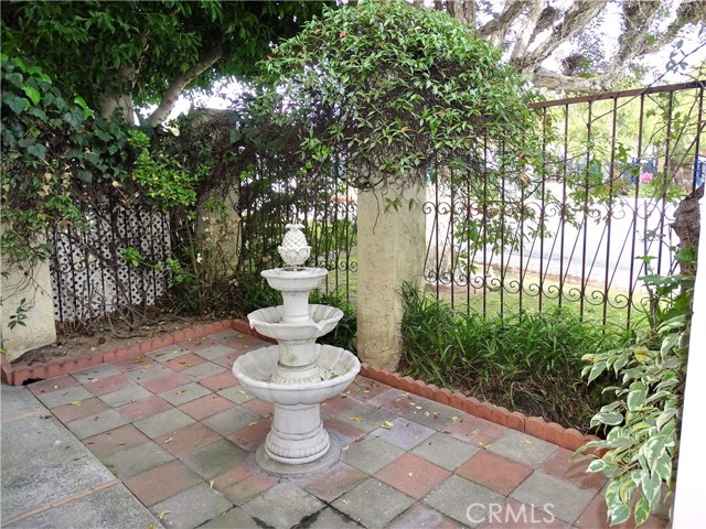 1320 12th Street, Manhattan Beach, California 90266, 2 Bedrooms Bedrooms, ,2 BathroomsBathrooms,Residential,Sold,12th,PW20041446
