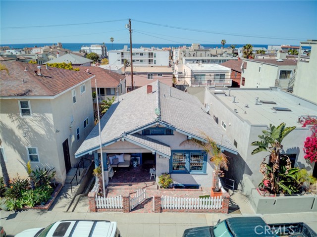 721 Manhattan Avenue, Hermosa Beach, California 90254, ,Residential Income,Sold,Manhattan,SB21062580