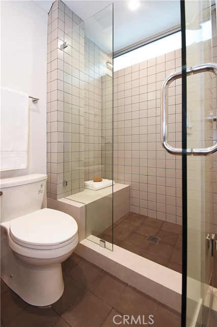 222 1st Place, Manhattan Beach, California 90266, 3 Bedrooms Bedrooms, ,3 BathroomsBathrooms,Residential,Sold,1st,SB19222616