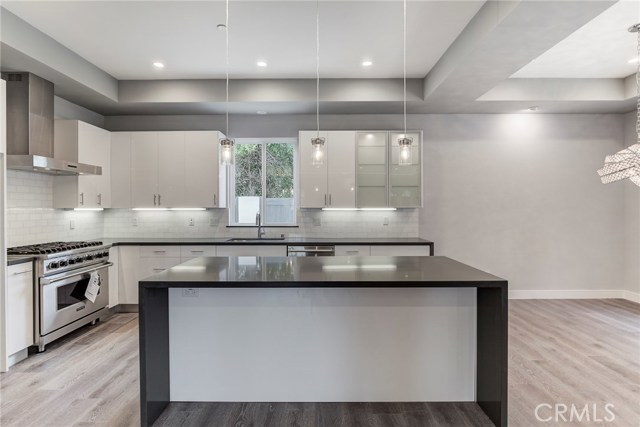 2227 Dufour Avenue, Redondo Beach, California 90278, 4 Bedrooms Bedrooms, ,3 BathroomsBathrooms,Residential,Sold,Dufour,PV18035813