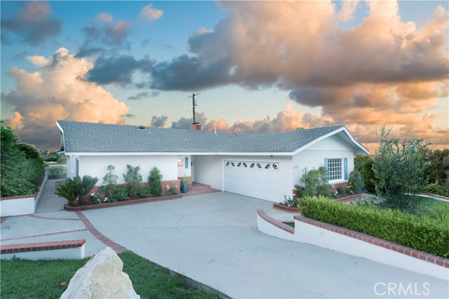 2105 Velez Drive, Rancho Palos Verdes, California 90275, 3 Bedrooms Bedrooms, ,2 BathroomsBathrooms,Residential,Sold,Velez,SB17138071