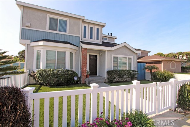 2416 Voorhees Avenue, Redondo Beach, California 90278, 3 Bedrooms Bedrooms, ,2 BathroomsBathrooms,Residential,Sold,Voorhees,PW17063870