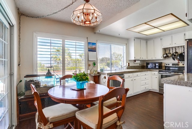 28724 Mount Sawtooth Drive, Rancho Palos Verdes, California 90275, 4 Bedrooms Bedrooms, ,2 BathroomsBathrooms,Residential,Sold,Mount Sawtooth,SB21128263