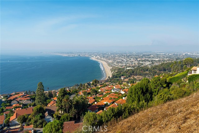 2525 Via Campesina, Palos Verdes Estates, California 90274, 2 Bedrooms Bedrooms, ,2 BathroomsBathrooms,Residential,Sold,Via Campesina,PV21123146