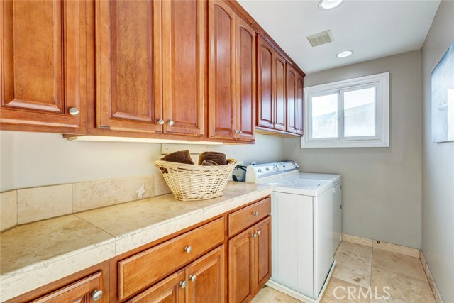 2202 Plant Avenue, Redondo Beach, California 90278, 4 Bedrooms Bedrooms, ,2 BathroomsBathrooms,Residential,Sold,Plant,SB19057901