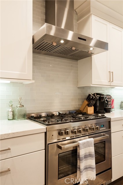 2110 Ernest Avenue, Redondo Beach, California 90278, 4 Bedrooms Bedrooms, ,3 BathroomsBathrooms,Residential,Sold,Ernest,SB21132960