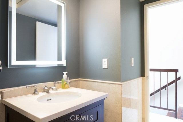 606 Guadalupe Avenue, Redondo Beach, California 90277, 2 Bedrooms Bedrooms, ,Residential,Sold,Guadalupe,PV18085371