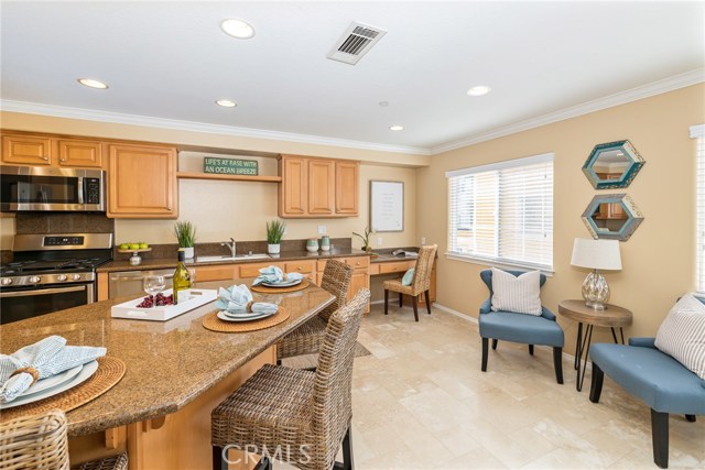 317 Garnet Street, Redondo Beach, California 90277, 4 Bedrooms Bedrooms, ,2 BathroomsBathrooms,Residential,Sold,Garnet,SB20020819