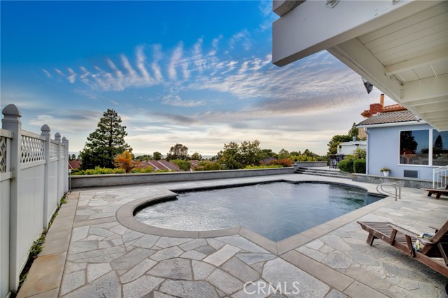 29511 Oceanport Road, Rancho Palos Verdes, California 90275, 4 Bedrooms Bedrooms, ,3 BathroomsBathrooms,Residential,Sold,Oceanport,PW20100841