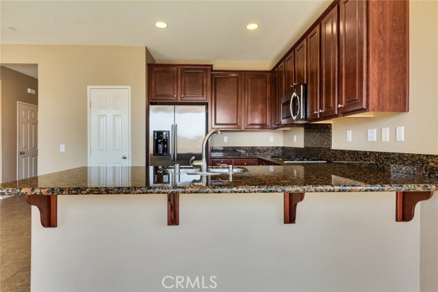 Counter Bar ~ Upgraded Faucet ~ Frig Stays Too!