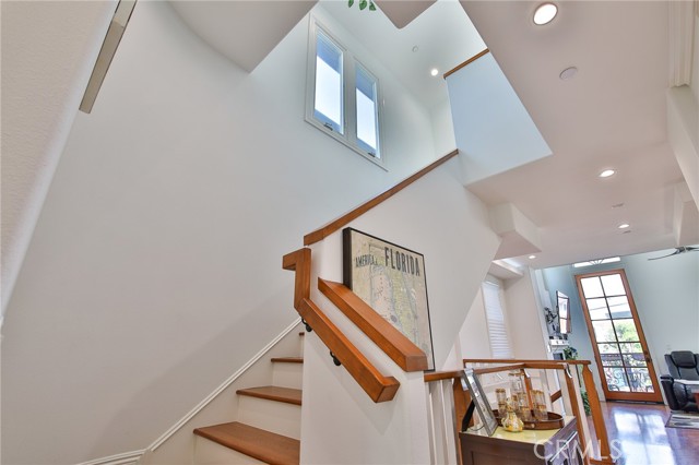 1725 Ford Avenue, Redondo Beach, California 90278, 4 Bedrooms Bedrooms, ,4 BathroomsBathrooms,Residential,Sold,Ford,CV21038454