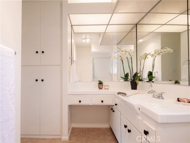 2618 Laurel Avenue, Manhattan Beach, California 90266, 5 Bedrooms Bedrooms, ,3 BathroomsBathrooms,Residential,Sold,Laurel,SB20148528