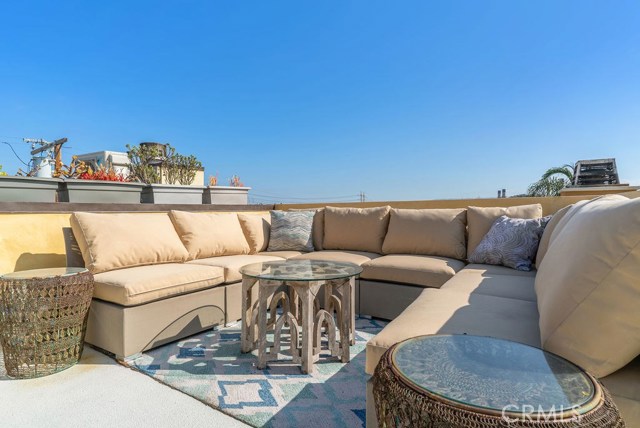 311 Culper Court, Hermosa Beach, California 90254, 3 Bedrooms Bedrooms, ,3 BathroomsBathrooms,Residential,Sold,Culper,SB19244483