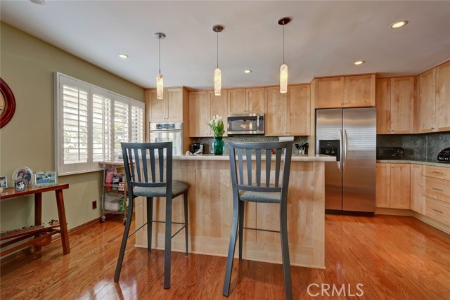 105 Irena Avenue, Redondo Beach, California 90277, 3 Bedrooms Bedrooms, ,3 BathroomsBathrooms,Residential,Sold,Irena,SB18189275