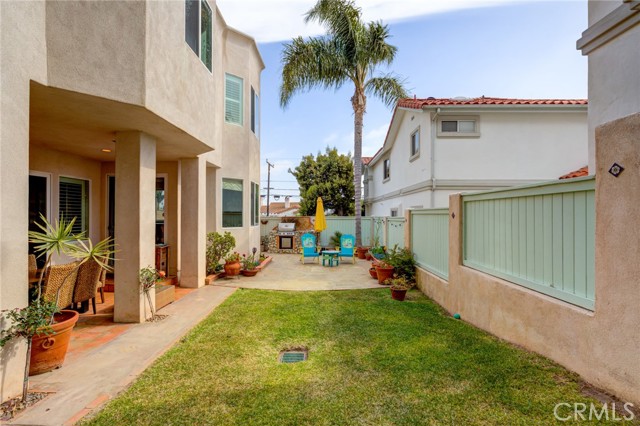 1303 Rindge Lane, Redondo Beach, California 90278, 4 Bedrooms Bedrooms, ,3 BathroomsBathrooms,Residential,Sold,Rindge,SB21073831