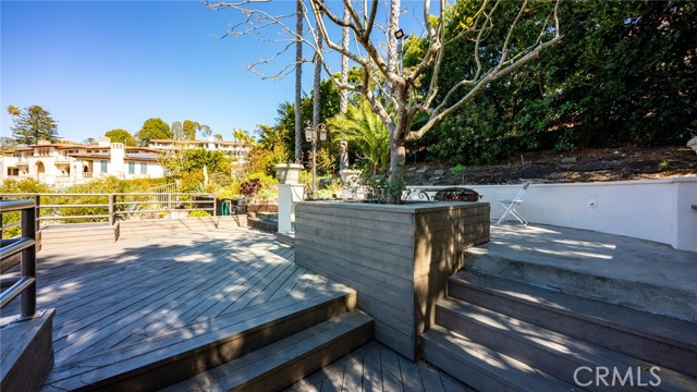 1420 Via Fernandez, Palos Verdes Estates, California 90274, 6 Bedrooms Bedrooms, ,5 BathroomsBathrooms,Residential,Sold,Via Fernandez,PV21044064