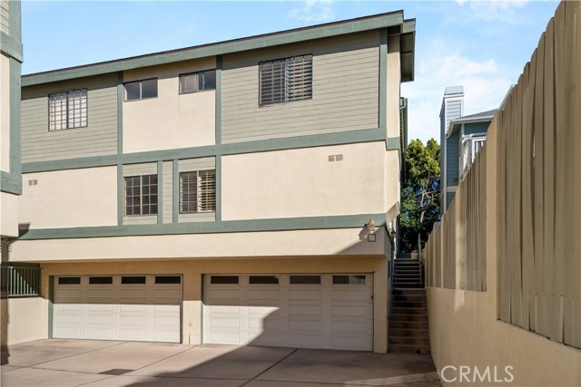 712 Broadway, Redondo Beach, California 90277, 3 Bedrooms Bedrooms, ,1 BathroomBathrooms,Residential,Sold,Broadway,SB21038086