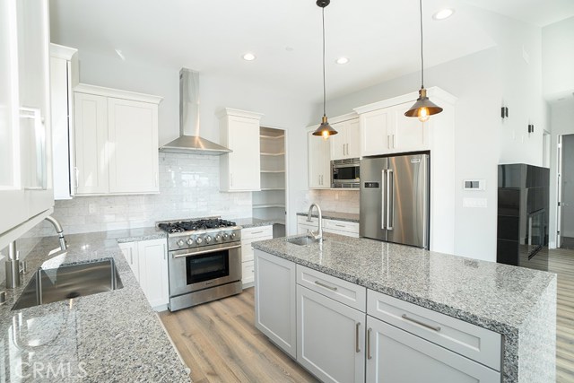 2603 Nelson Avenue, Redondo Beach, California 90278, 4 Bedrooms Bedrooms, ,3 BathroomsBathrooms,Residential,Sold,Nelson,SB18284751