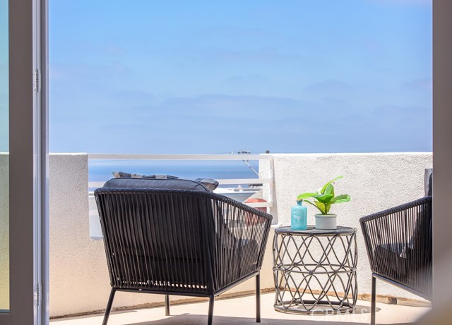 421 Highland Avenue, Manhattan Beach, California 90266, 3 Bedrooms Bedrooms, ,3 BathroomsBathrooms,Residential,Sold,Highland,SB20082553