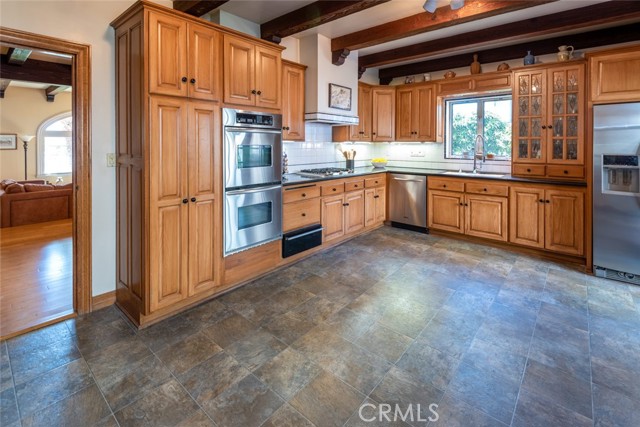 619 Avenue B, Redondo Beach, California 90277, 5 Bedrooms Bedrooms, ,3 BathroomsBathrooms,Residential,Sold,Avenue B,SB21044524