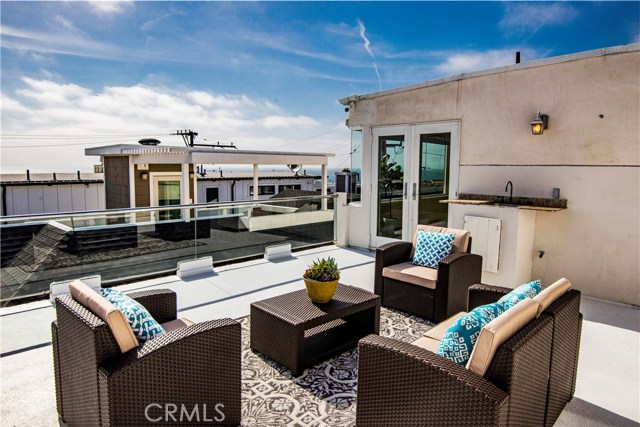 429 35th street, Manhattan Beach, California 90266, 4 Bedrooms Bedrooms, ,4 BathroomsBathrooms,Residential,Sold,35th street,SB19086449