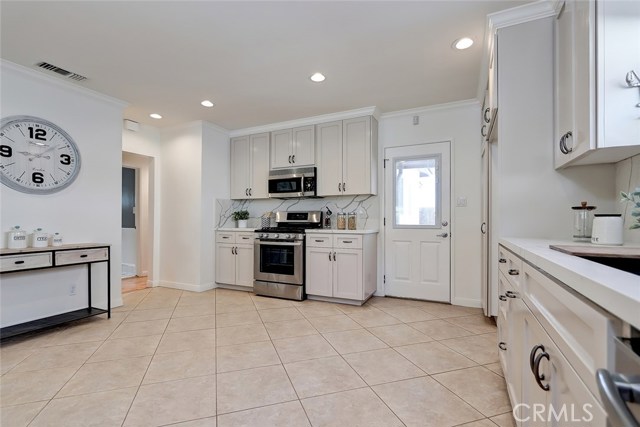 429 Paulina Avenue, Redondo Beach, California 90277, 3 Bedrooms Bedrooms, ,2 BathroomsBathrooms,Residential,Sold,Paulina,SB20044372