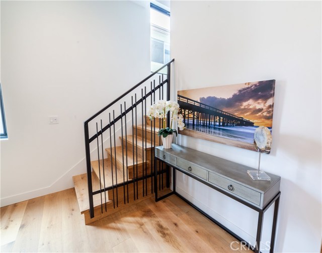 2313 Carnegie Lane, Redondo Beach, California 90278, 4 Bedrooms Bedrooms, ,3 BathroomsBathrooms,Residential,Sold,Carnegie,SB19138733