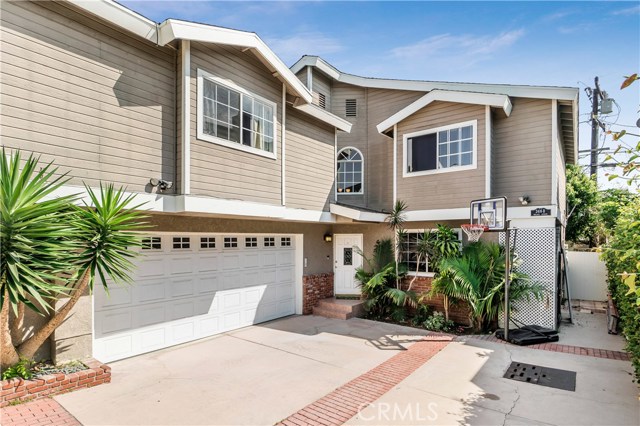 2416 Nelson Avenue, Redondo Beach, California 90278, 4 Bedrooms Bedrooms, ,2 BathroomsBathrooms,Residential,Sold,Nelson,SB20179840
