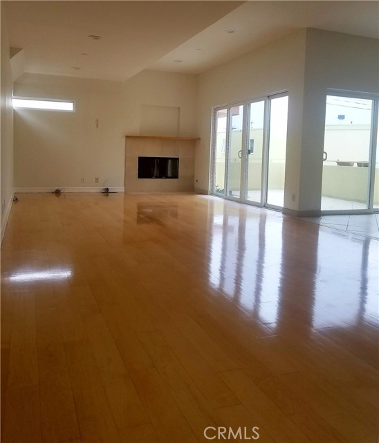 313 Anita Street, Redondo Beach, California 90278, 4 Bedrooms Bedrooms, ,3 BathroomsBathrooms,Residential,Sold,Anita,SB17216803