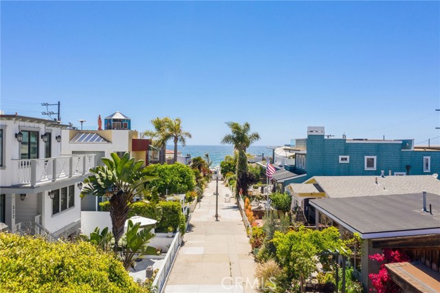 322 31st, Hermosa Beach, California 90254, 4 Bedrooms Bedrooms, ,5 BathroomsBathrooms,Residential,Sold,31st,SB21031722