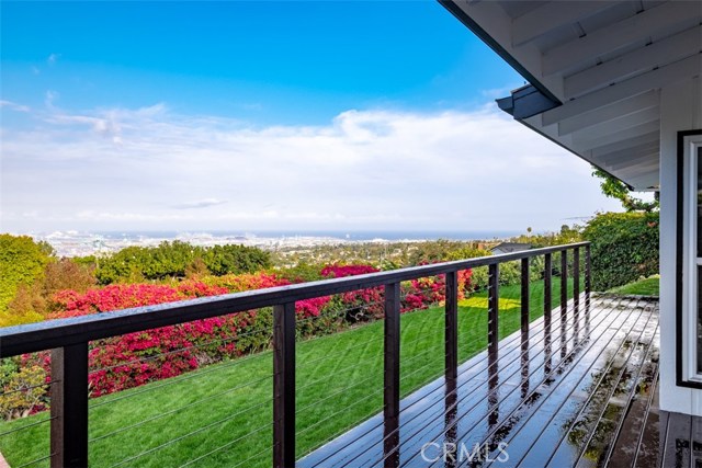 70 Rockinghorse Road, Rancho Palos Verdes, California 90275, 4 Bedrooms Bedrooms, ,3 BathroomsBathrooms,Residential,Sold,Rockinghorse,NP18103625