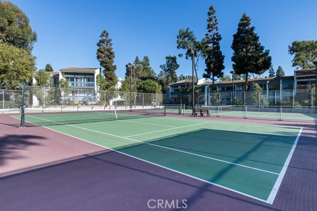 800 Camino Real, Redondo Beach, California 90277, 1 Bedroom Bedrooms, ,1 BathroomBathrooms,Residential,Sold,Camino Real,SB21066812
