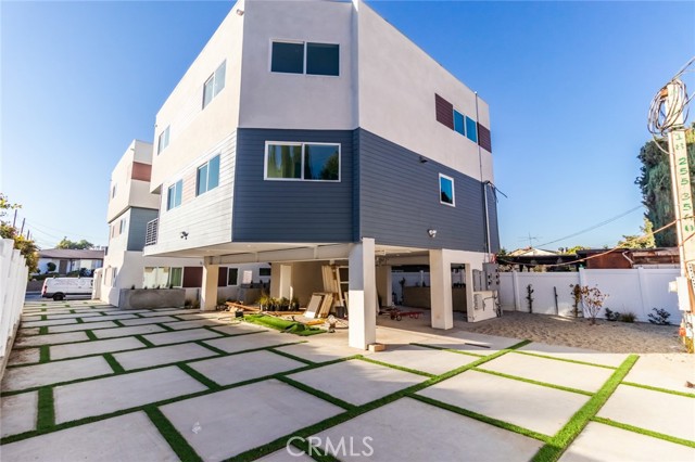  Income Home for Sale in Silver Lake, California
