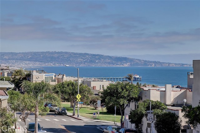 2804 Highland Avenue, Manhattan Beach, California 90266, 4 Bedrooms Bedrooms, ,3 BathroomsBathrooms,Residential,Sold,Highland,SB20147687