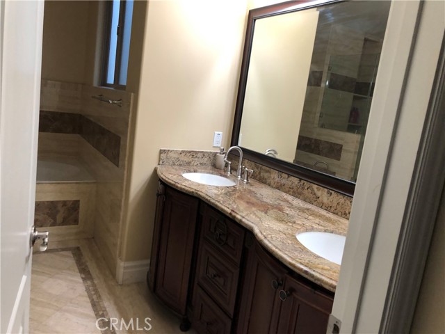 2017 Huntington Lane, Redondo Beach, California 90278, 4 Bedrooms Bedrooms, ,3 BathroomsBathrooms,Residential,Sold,Huntington,OC21000762