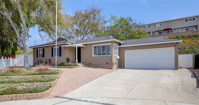 2215 Glick Court, Redondo Beach, California 90278, 4 Bedrooms Bedrooms, ,2 BathroomsBathrooms,Residential,Sold,Glick,SB18233493