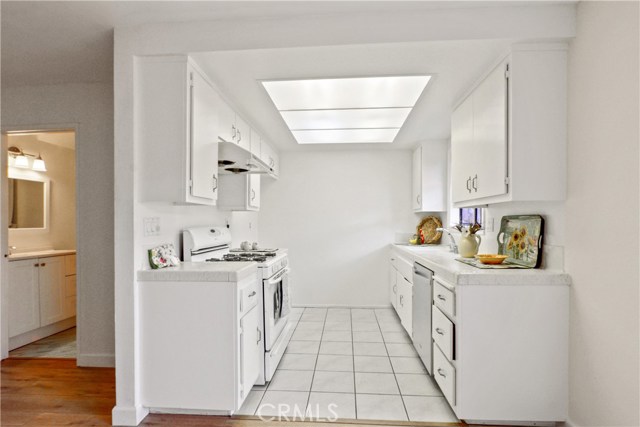 2306 CURTIS, Redondo Beach, California 90278, 2 Bedrooms Bedrooms, ,1 BathroomBathrooms,Residential,Sold,CURTIS,SB18279907