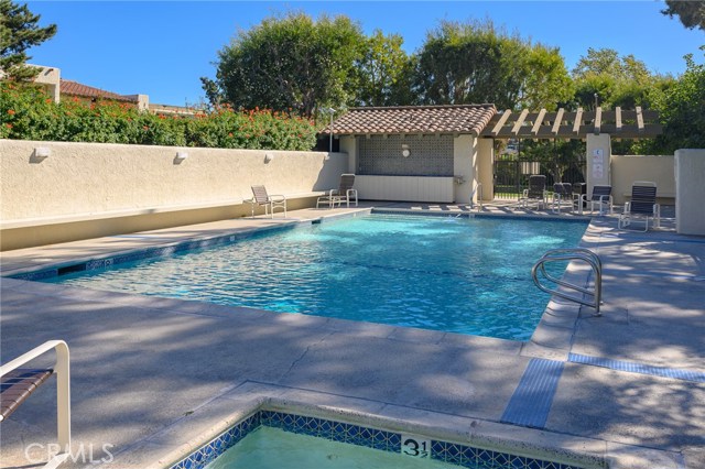 15 Oaktree Lane, Rolling Hills Estates, California 90274, 3 Bedrooms Bedrooms, ,1 BathroomBathrooms,Residential,Sold,Oaktree,PV19262443