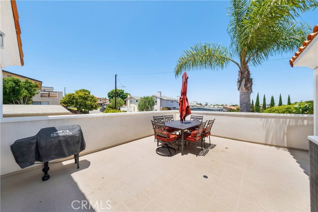 2620 Voorhees Avenue, Redondo Beach, California 90278, 3 Bedrooms Bedrooms, ,3 BathroomsBathrooms,Residential,Sold,Voorhees,SB20129080