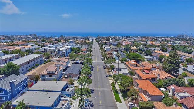 201 Juanita Avenue, Redondo Beach, California 90277, 2 Bedrooms Bedrooms, ,1 BathroomBathrooms,Residential,Sold,Juanita,OC17151838