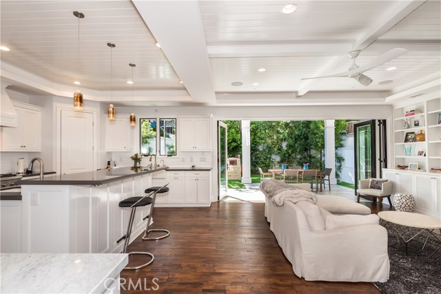 1905 Elm Avenue, Manhattan Beach, California 90266, 5 Bedrooms Bedrooms, ,5 BathroomsBathrooms,Residential,Sold,Elm,SB19169509