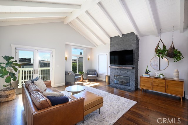 460 Gentry Street, Hermosa Beach, California 90254, 3 Bedrooms Bedrooms, ,3 BathroomsBathrooms,Residential,Sold,Gentry,SB19173981