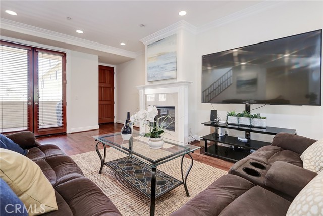 2207 Perkins Lane, Redondo Beach, California 90278, 3 Bedrooms Bedrooms, ,2 BathroomsBathrooms,Residential,Sold,Perkins,SB21094545