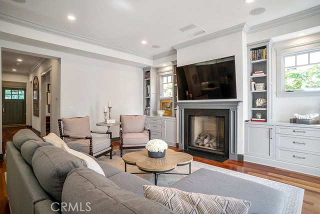 717 31st Street, Manhattan Beach, California 90266, 5 Bedrooms Bedrooms, ,4 BathroomsBathrooms,Residential,Sold,31st,SB20133656