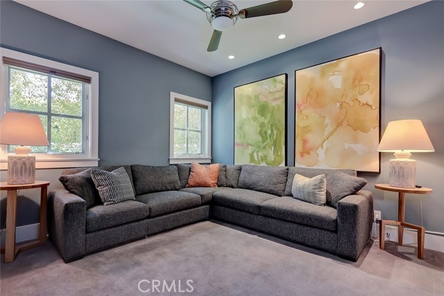 570 27th Street, Manhattan Beach, California 90266, 5 Bedrooms Bedrooms, ,4 BathroomsBathrooms,Residential,Sold,27th,SB21030922