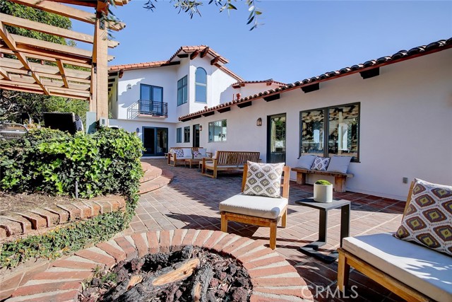 607 Gould Terrace, Hermosa Beach, California 90254, 3 Bedrooms Bedrooms, ,3 BathroomsBathrooms,Residential,Sold,Gould,SB21042448