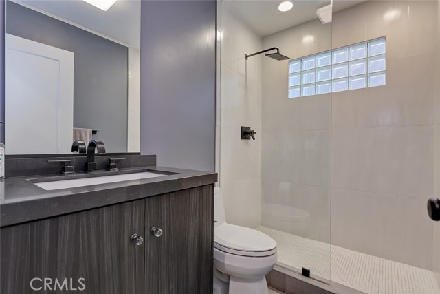 444 Hermosa Avenue, Hermosa Beach, California 90254, 3 Bedrooms Bedrooms, ,3 BathroomsBathrooms,Residential,Sold,Hermosa,SB21151683